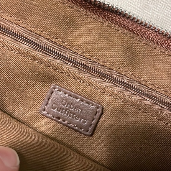 Urban Outfitters croc mini shoulder bag - Picture 2 of 2